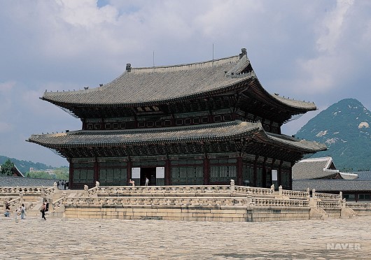 근정전