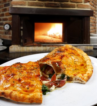 칼조네(calzone)